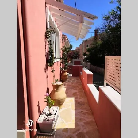 Lefko's House- Contemporary, Fully Renovated House Ferienhaus