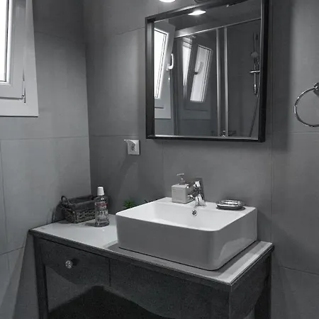 Ferienhaus Lefko's House- Contemporary, Fully Renovated House *