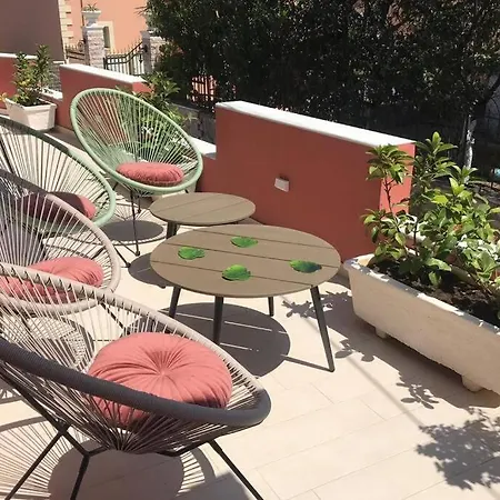 Lefko's House- Contemporary, Fully Renovated House Kassiopi